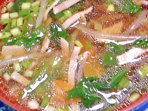 ハムと野菜のわさび醤油汁